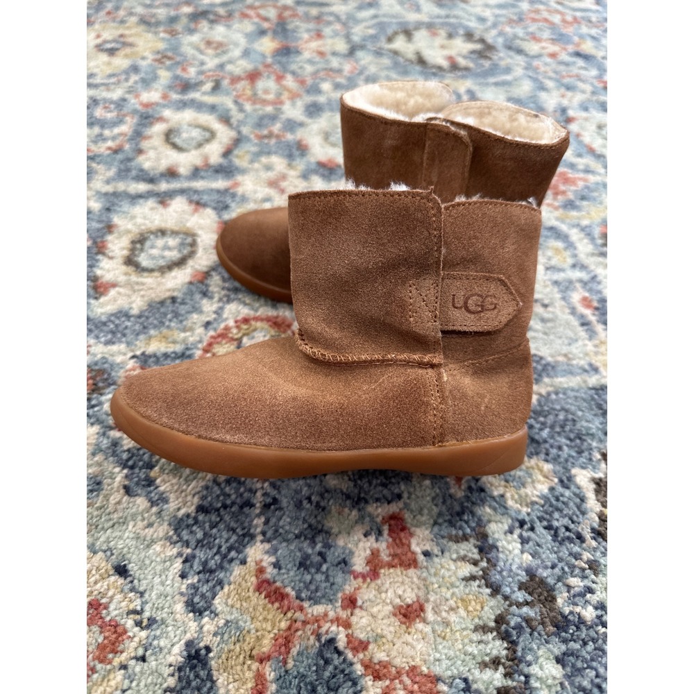 UGG Keelan Boots Toddler‎ 9 Chestnut Brown Suede Shearling Lined